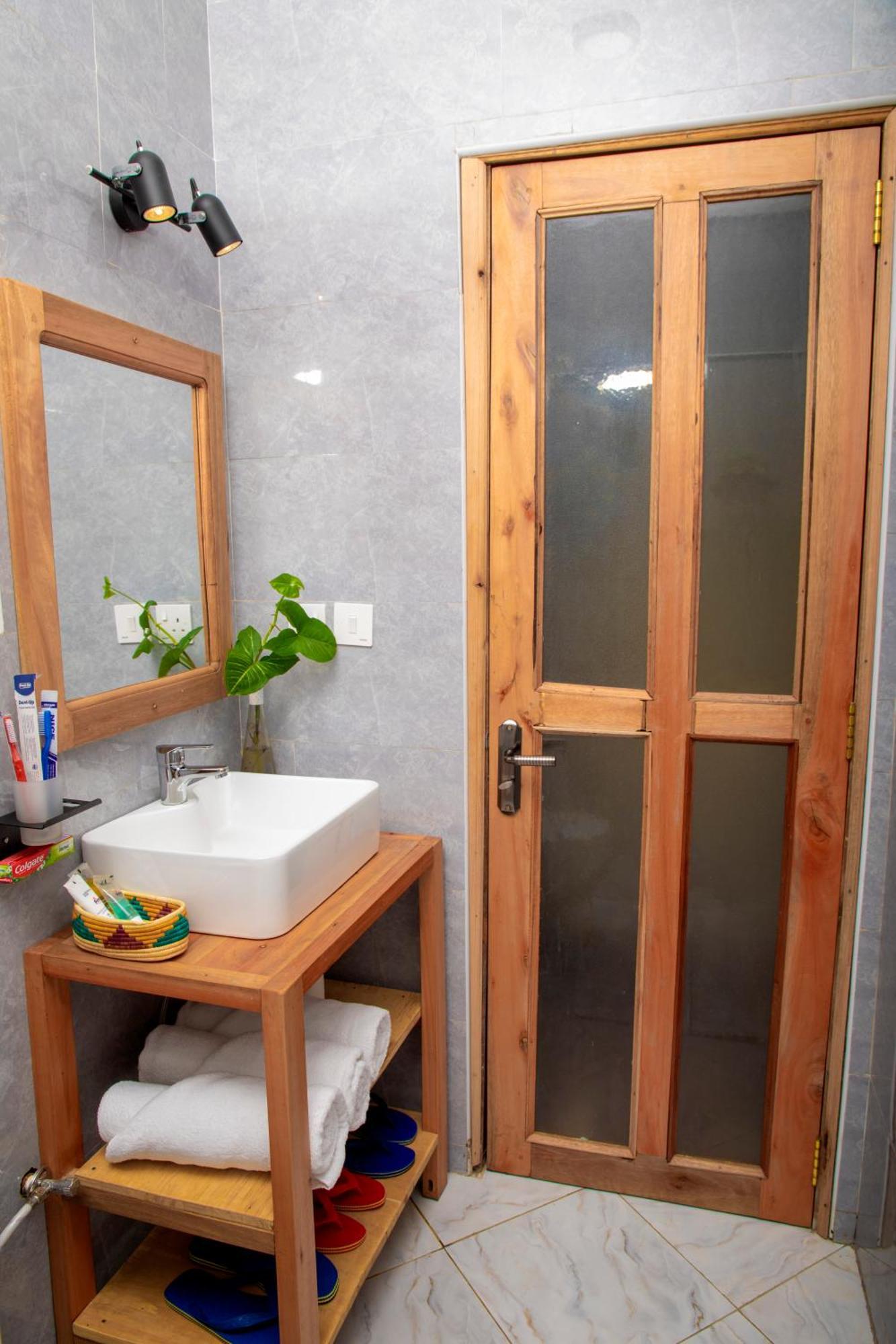 Kaswa Lodge Fort Portal Dış mekan fotoğraf